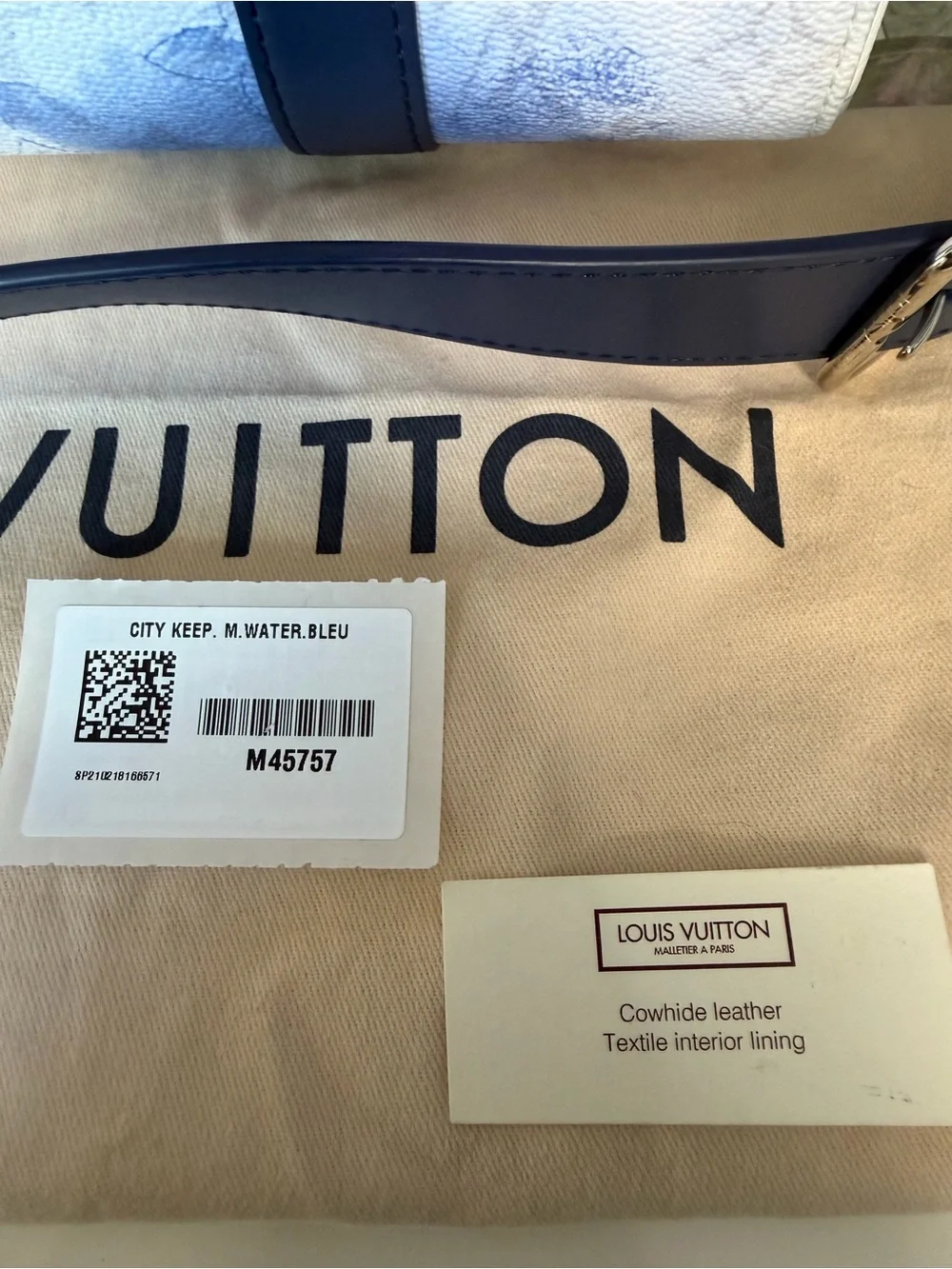 Louis Vuitton Watercolor City Keepal, limited edition